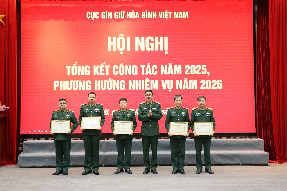 /UploadStore/admin/260113 tong ket nam/5.png